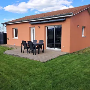 la-petite-maison-ouches.hotels-rhonealpes.com/